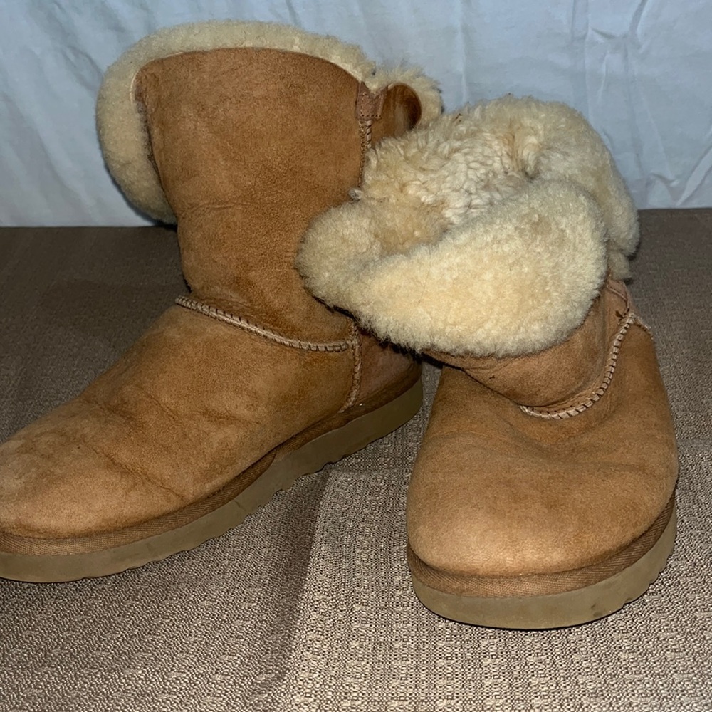 Bailey button uggs